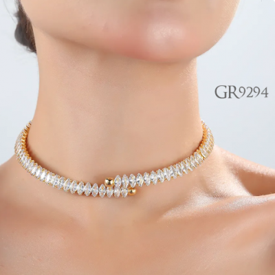Collar de circones blancos