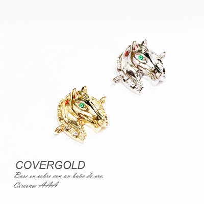 Ensamble en covergold de caballo