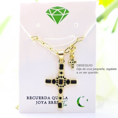 Collar con dije de cruz en covergold