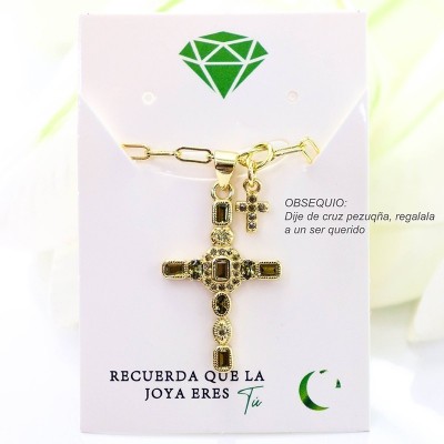 Collar con dije de cruz en covergold