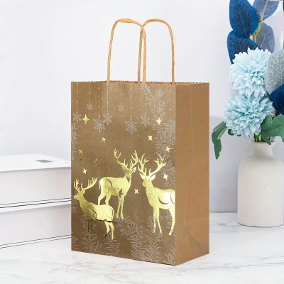 Bolsa de kraft con diseño de navidad dorados paquete x 12