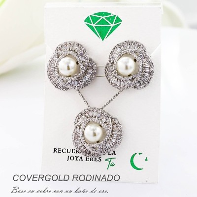 Set en covergold con baño en Rodio