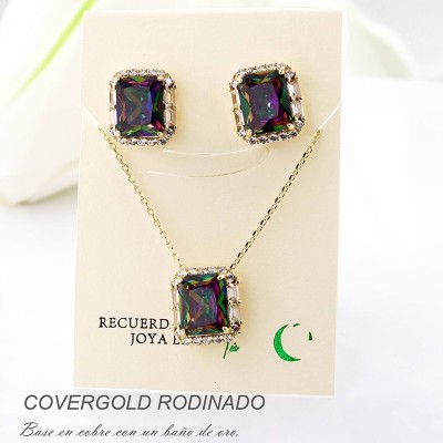 Set collar y aretes en covergold con baño en Rodio
