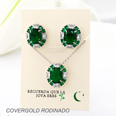 Set collar y aretes en covergold con baño en Rodio