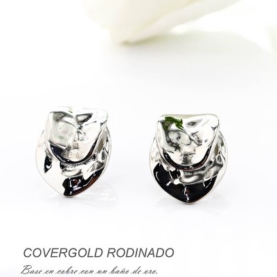 Aretes en covergold con baño en Rodio
