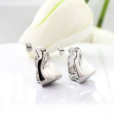 Aretes en covergold con baño en Rodio