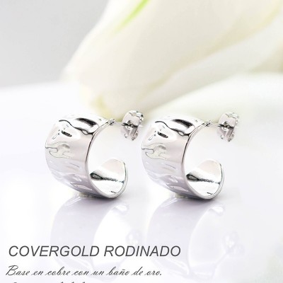 Aretes en covergold con baño en Rodio