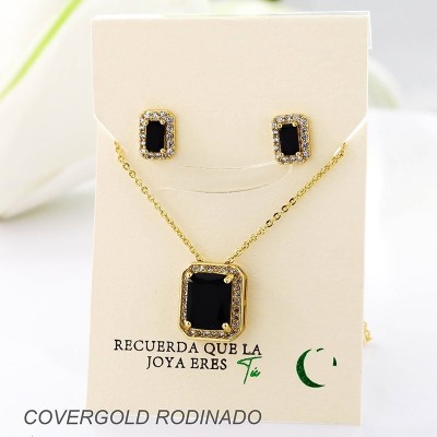 Set collar y aretes en covergold con baño en Rodio