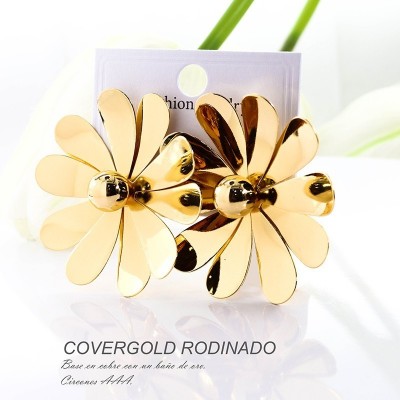 Aretes en covergold rodinado