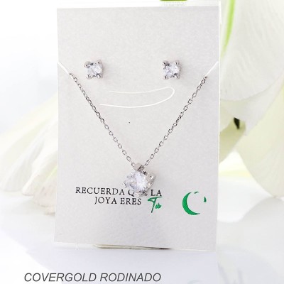 Set de aretes en covergold rodinado