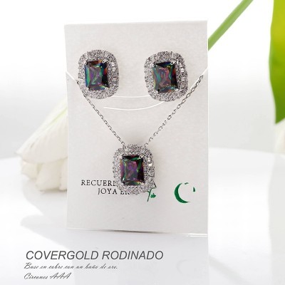 Set de aretes en covergold rodinado